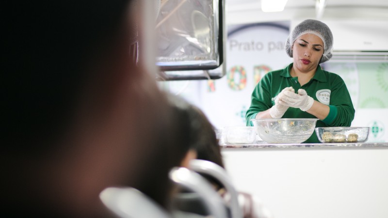 Utilizar 100% dos ingredientes evita desperdício e gera economia financeira