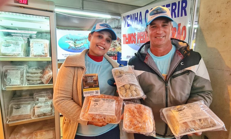 Casal de pescadores Yanka Rosa e Jucelito Matos, de Mostardas