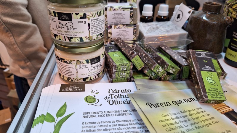 Produtos de beleza e chocolates desenvolvidos a partir da oliveira