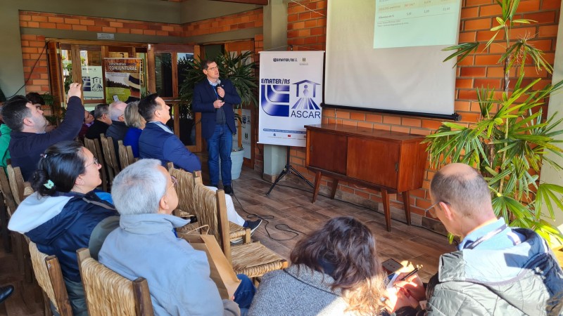 Diretor técnico da Emater/RS, Claudinei Baldissera, apresenta as estimativas iniciais da Safra de Verão do RS
